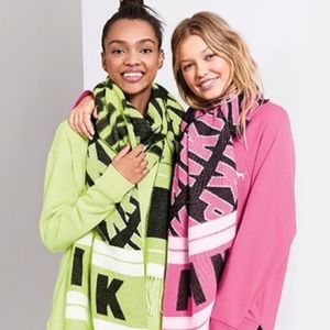 NWOT Oversized Blanket Scarf